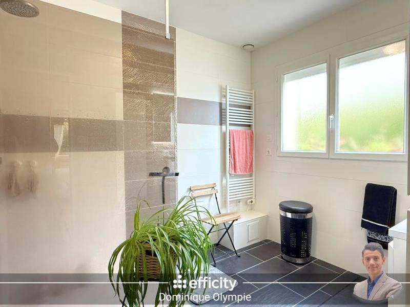 Maison - 142 m² - 6 pièces