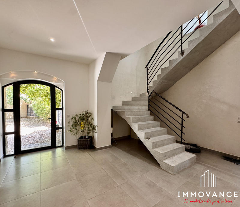 Bastide - 338 m² - 8 pièces