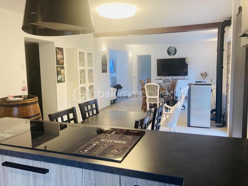 Maison - 145 m² - 7 pièces