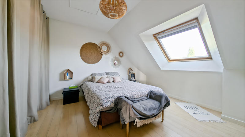 Maison - 208 m² - 7 pièces