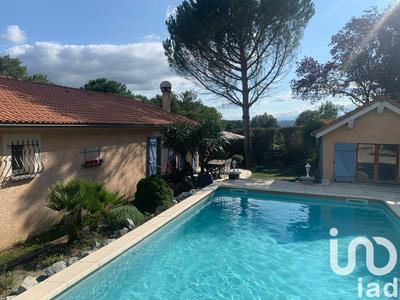 Maison - 203 m² - 7 pièces