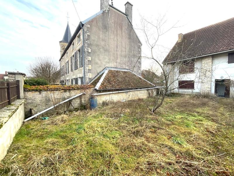 Maison en pierre - 110 m² - 4 pièces