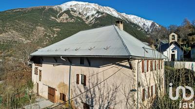 Maison de village - 900 m² - 20 pièces