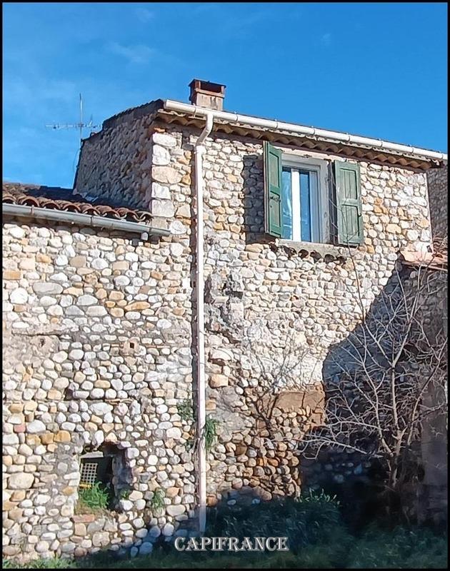 Maison de village - 200 m² - 9 pièces