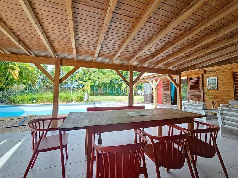 Bungalow - 109 m² - 5 pièces