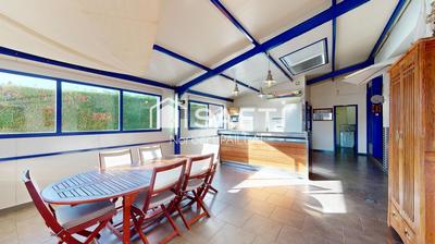 Maison - 98 m² - 3 pièces