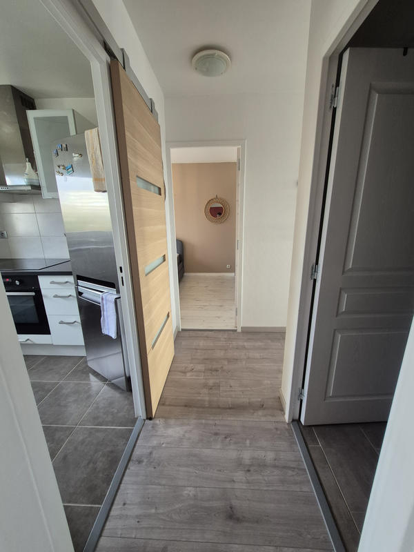 Appartement - 92 m² - 5 pièces