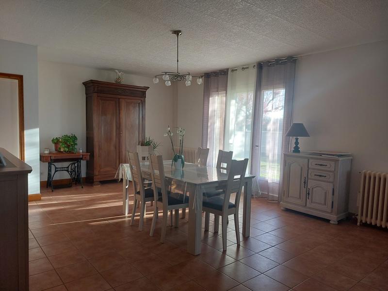 Maison traditionnelle - 191 m² - 10 pièces