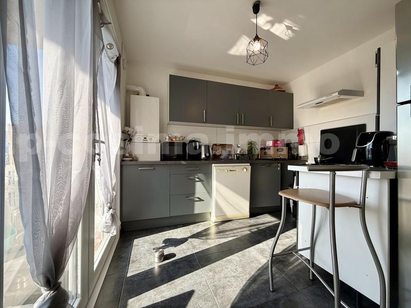 Appartement - 65 m² - 3 pièces