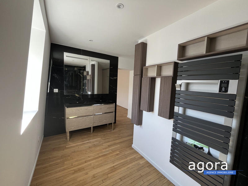 Maison - 191 m² - 8 pièces