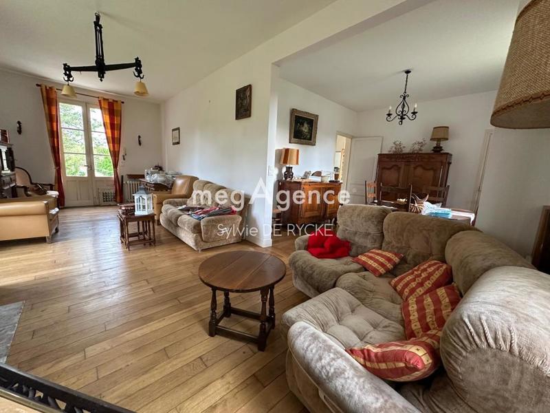 Maison - 199 m² - 7 pièces