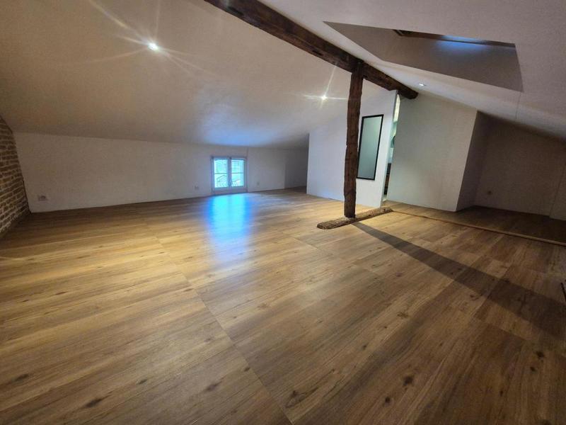 Appartement - 135 m² - 5 pièces