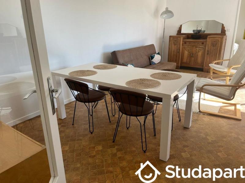 Appartement - 85 m² - 4 pièces