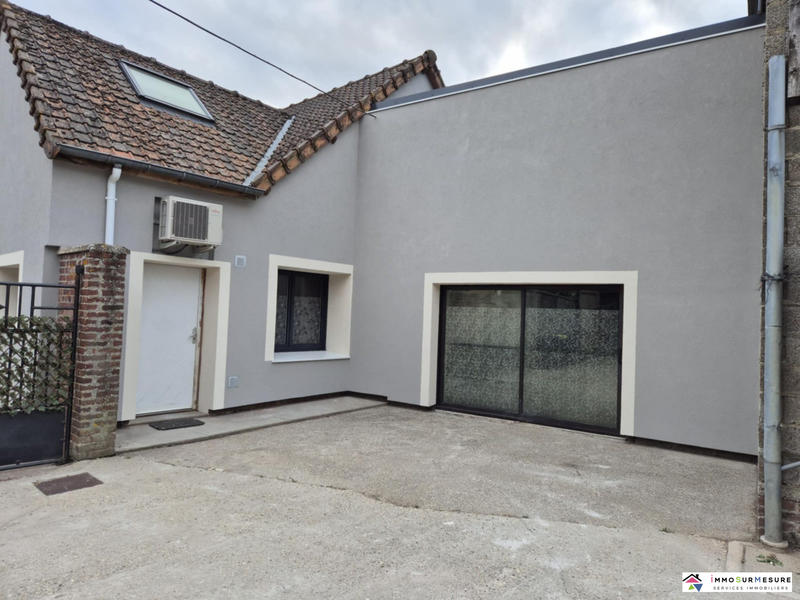 Maison - 228 m² - 9 pièces