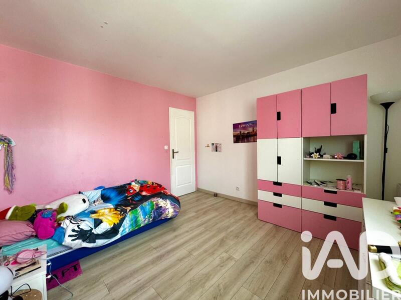 Maison - 166 m² - 8 pièces