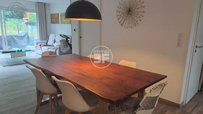 Appartement - 90 m² - 4 pièces