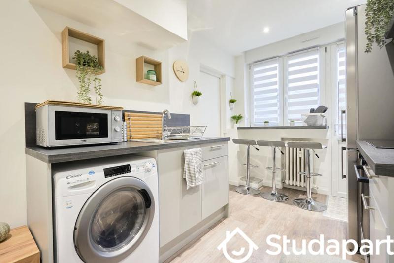 Chambre - 10 m² - 1 pièce