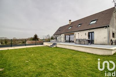 Maison - 244 m² - 7 pièces