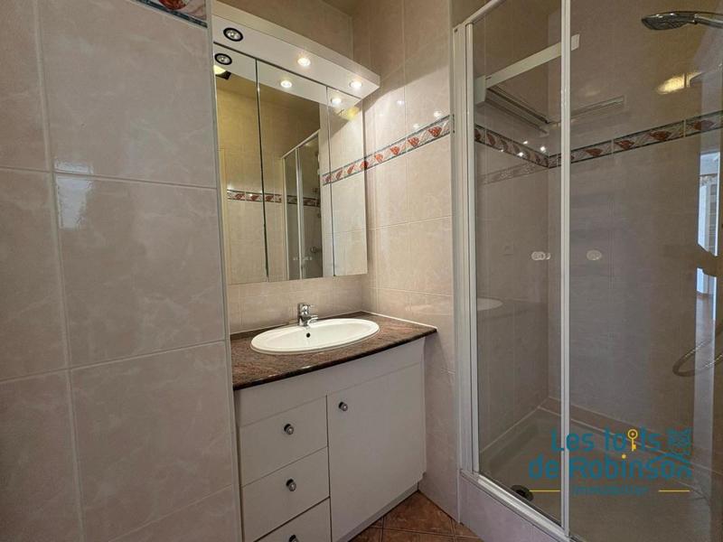 Appartement - 102 m² - 5 pièces