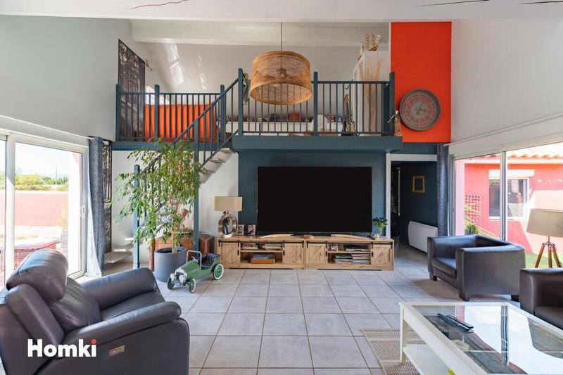 Villa - 270 m² - 8 pièces