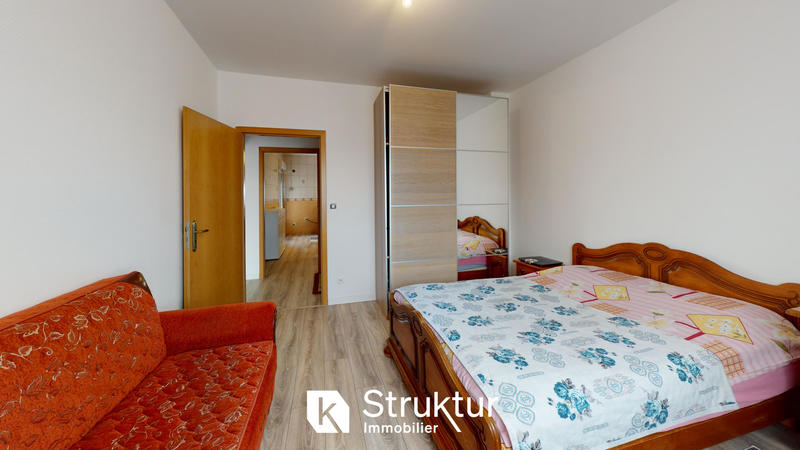 Maison - 310 m² - 12 pièces