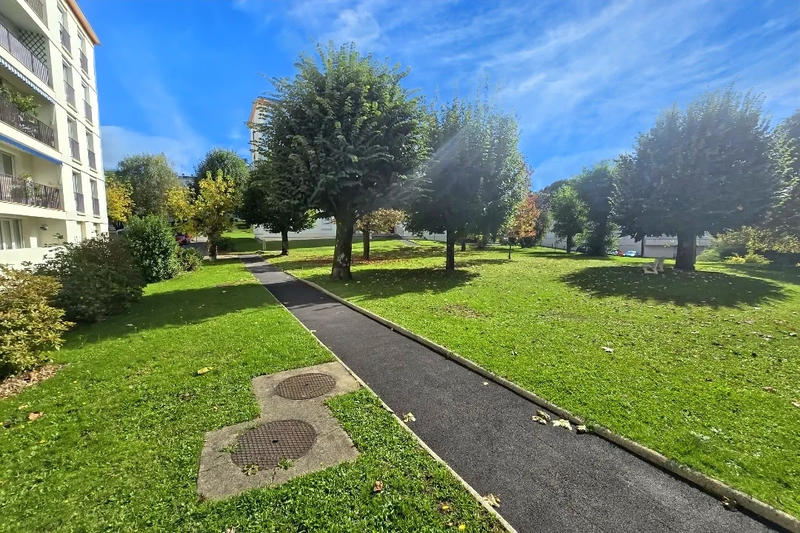 Appartement - 109 m² - 5 pièces