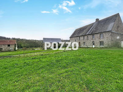 Maison - 224 m² - 6 pièces
