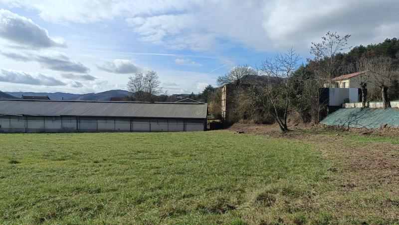 Terrain industriel - 4 838 m²