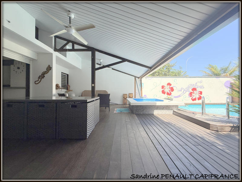 Maison - 97 m² - 5 pièces