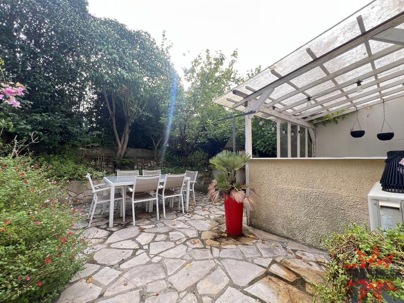 Maison - 99 m² - 4 pièces