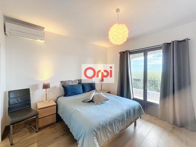 Villa - 263 m² - 8 pièces