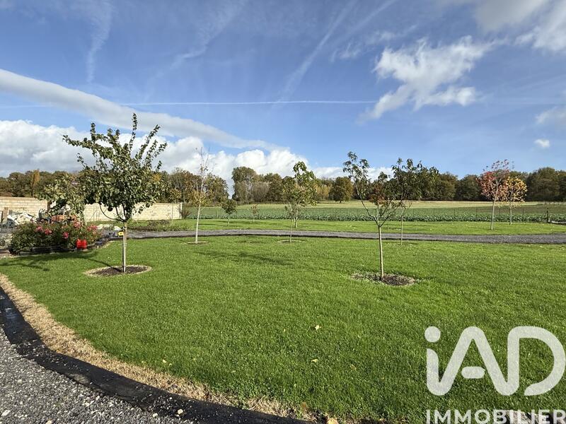 Maison - 254 m² - 8 pièces