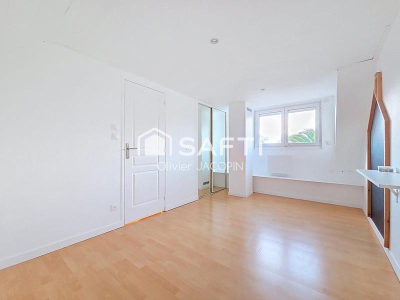 Propriété - 108 m² - 7 pièces