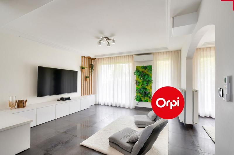 Appartement - 90 m² - 4 pièces