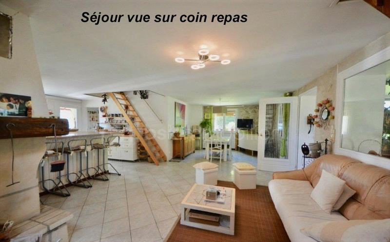 Maison - 213 m² - 5 pièces