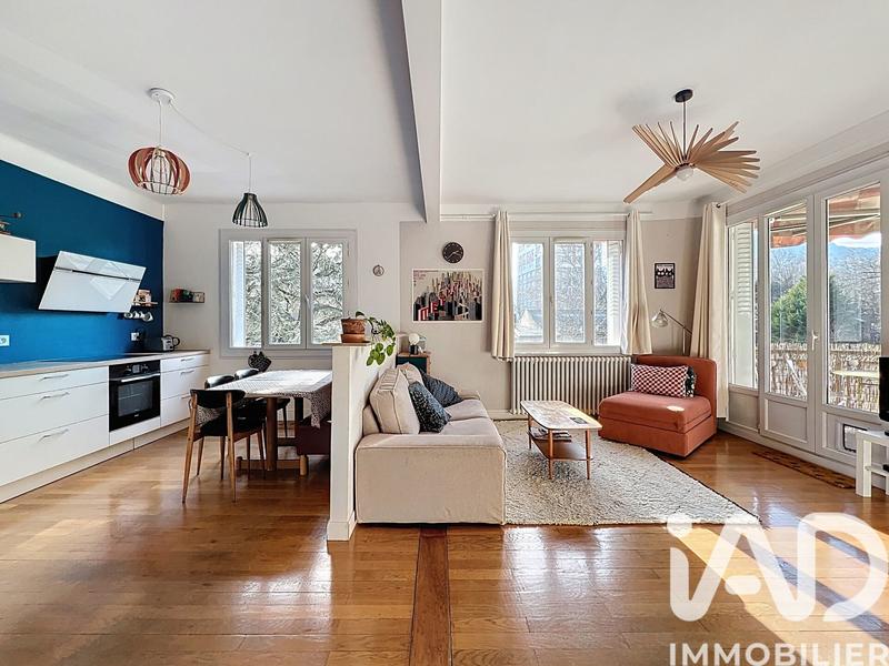 Appartement - 95 m² - 3 pièces