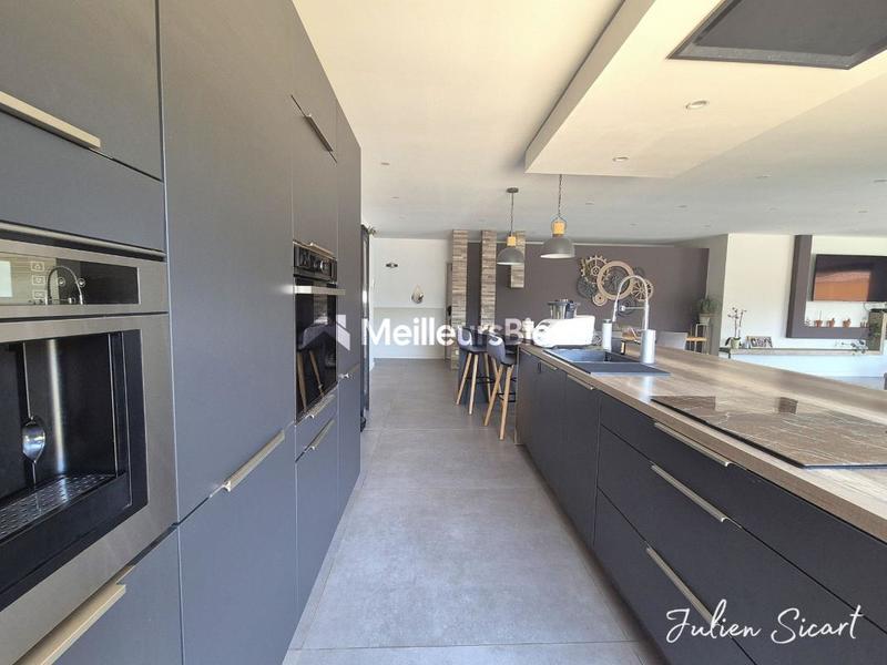 Villa - 165 m² - 5 pièces