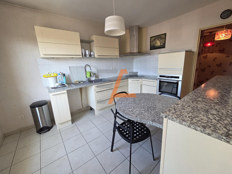 Appartement - 122 m² - 5 pièces