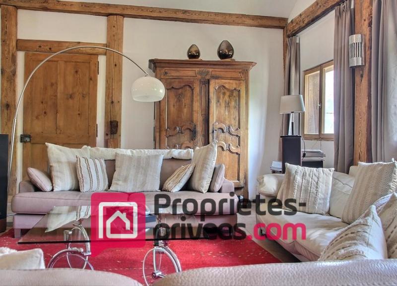 Maison - 245 m² - 5 pièces