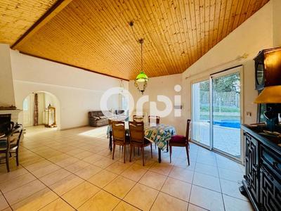 Villa - 148 m² - 6 pièces