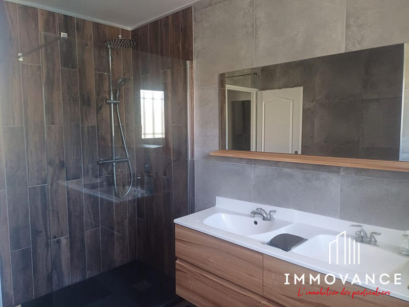 Maison traditionnelle - 175 m² - 5 pièces