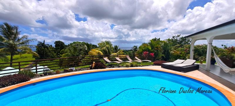 Propriété - 175 m² - 9 pièces