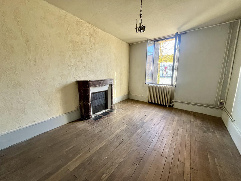 Propriété - 330 m² - 12 pièces