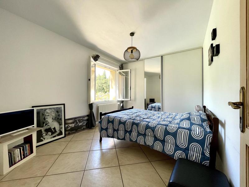 Villa - 262 m² - 6 pièces