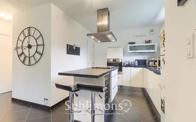 Maison - 95 m² - 5 pièces