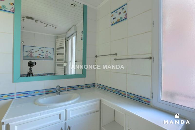 Chambre - 12 m² - 5 pièces