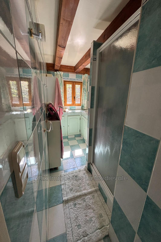 Propriété - 200 m² - 7 pièces