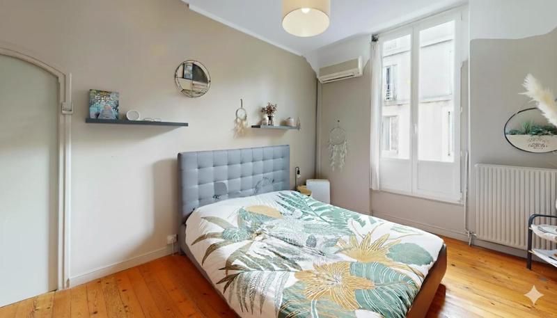 Maison - 231 m² - 10 pièces