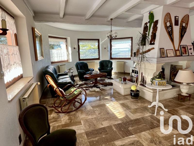 Maison - 223 m² - 6 pièces