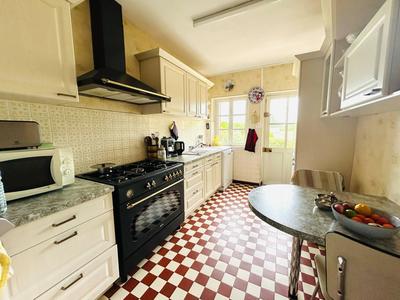 Villa - 121 m² - 6 pièces